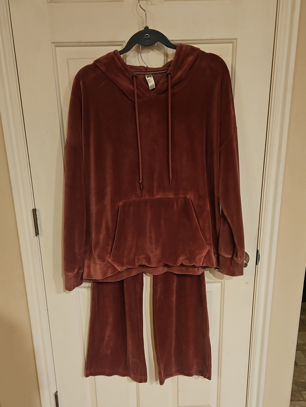 GreenTea Plush Hoodie in Dusty Mauve